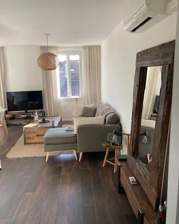 Lumineux T3 Avec Vue Dans Le Centre Historique *