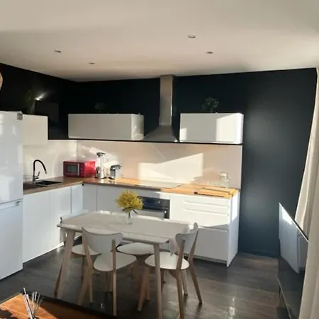 Lumineux T3 Avec Vue Dans Le Centre Historique *